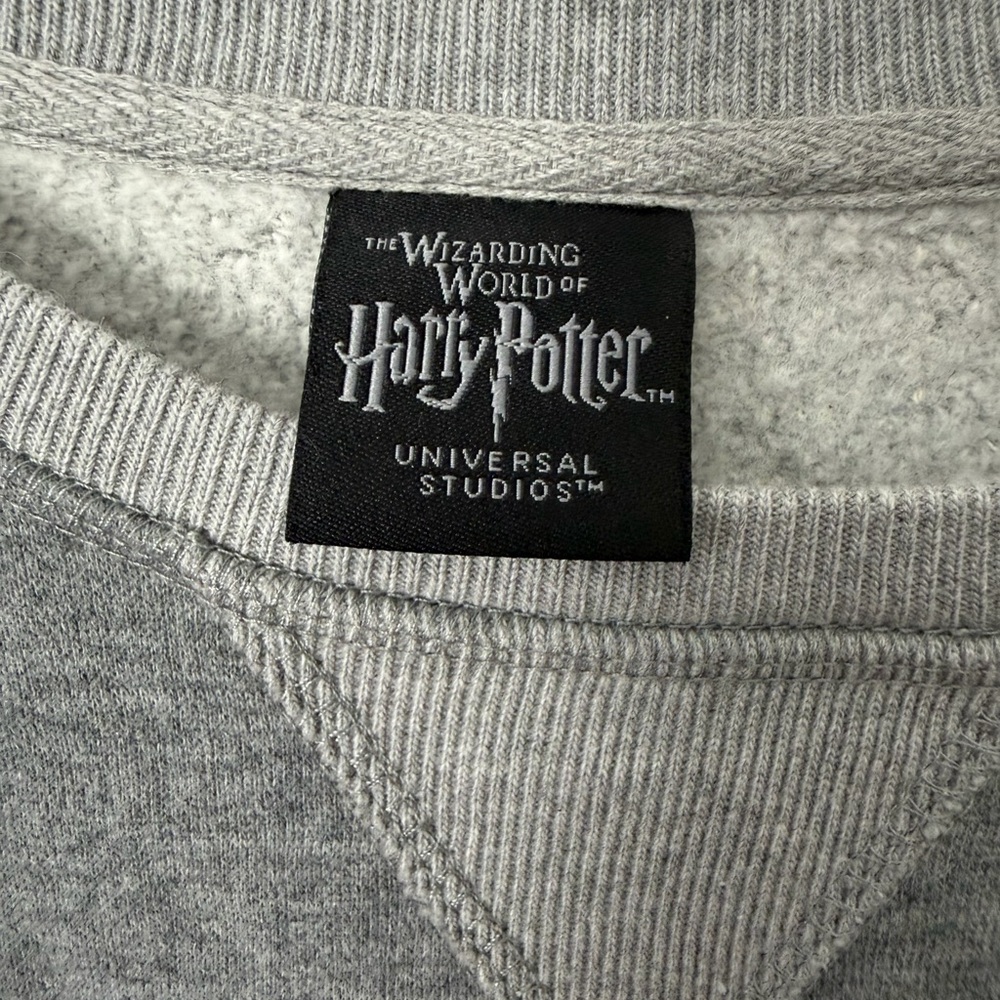 Sweatshirt - Picture 4 of 6